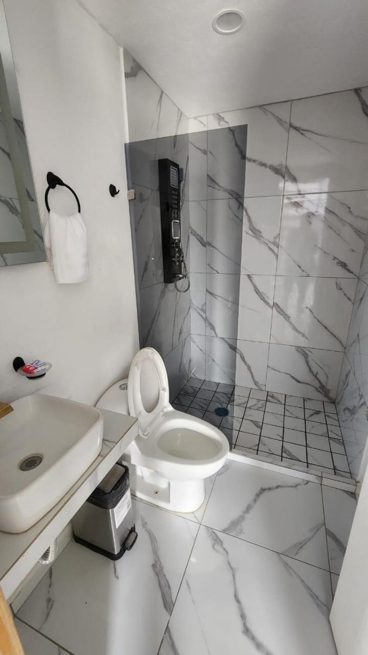 Atotonilco El Alto Hotel Oasis Inn מראה חיצוני תמונה